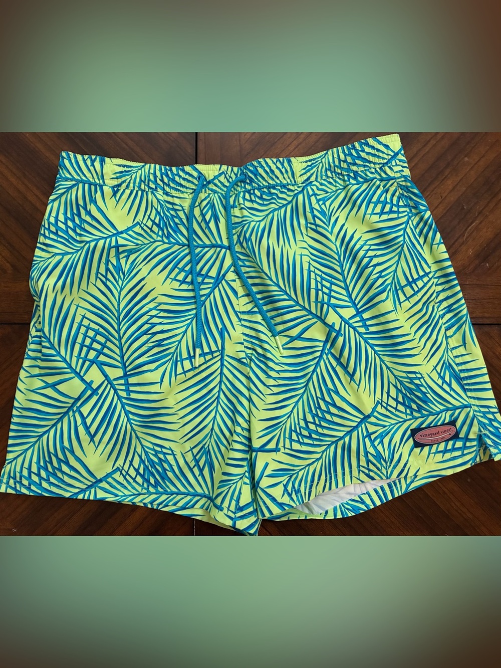 Vineyard Vines Lime Teal blue Palm Swim Shorts L trunks board beach resort